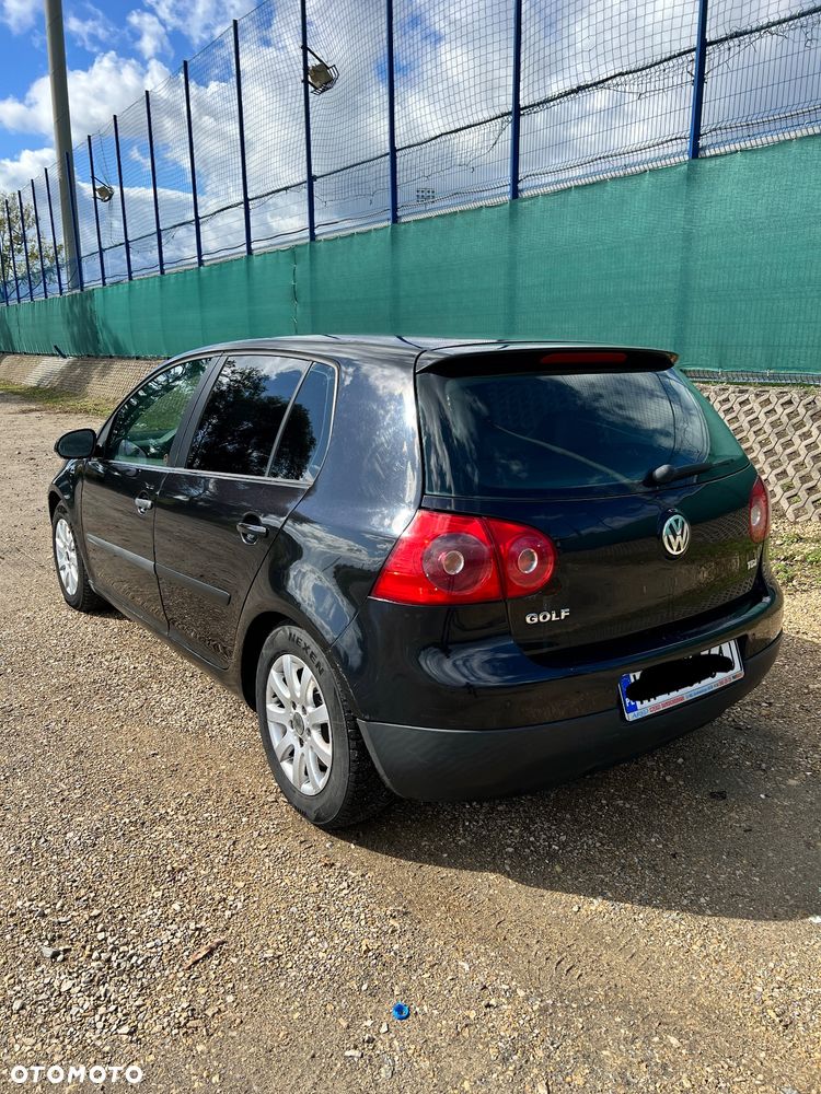 Volkswagen Golf V 1.9 TDI Comfortline - 3