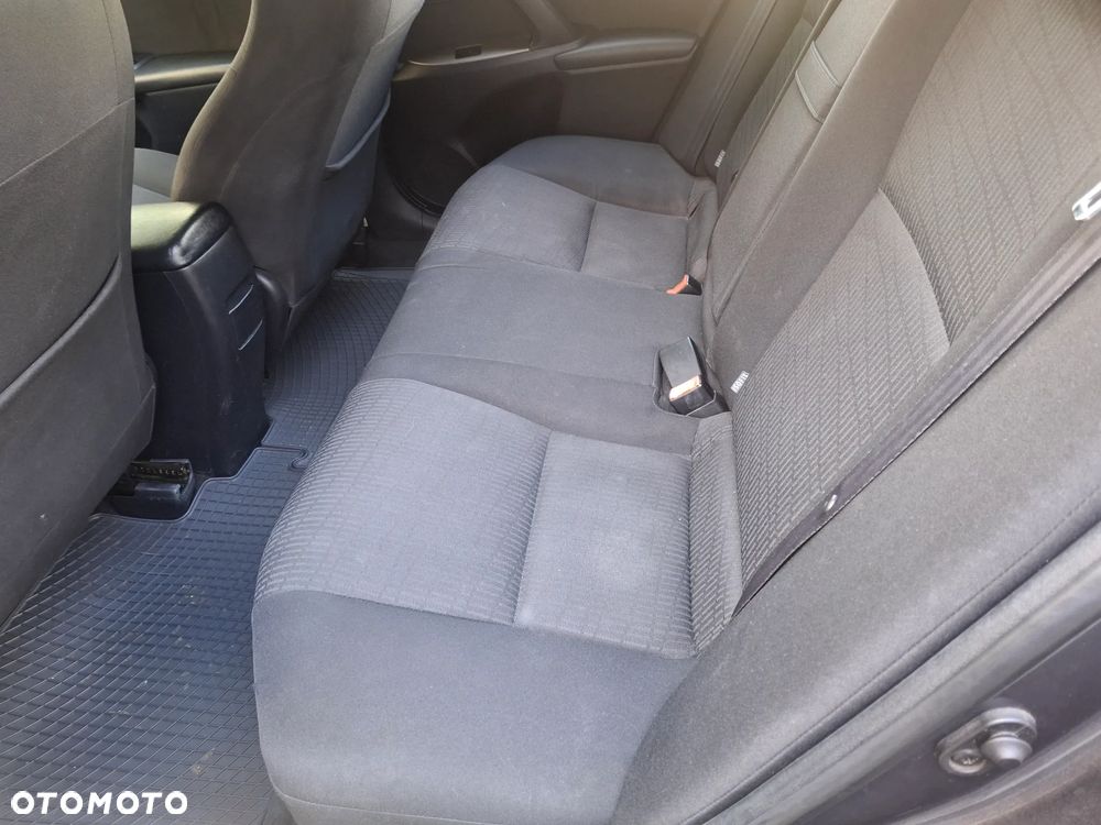 Toyota Avensis 2.0 D-4D Edition - 14