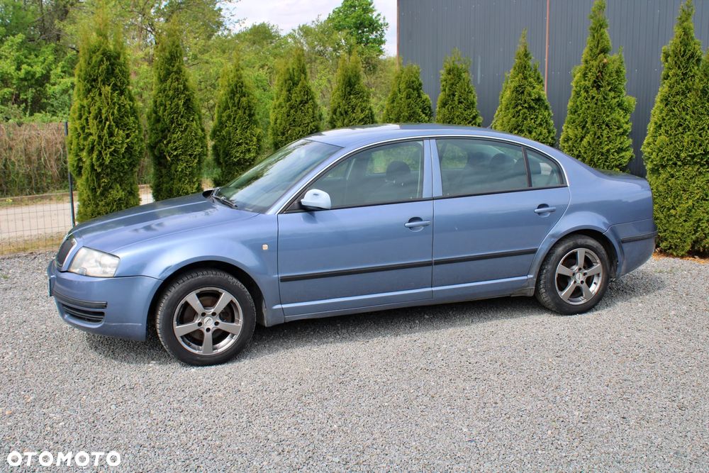Skoda Superb 1.8T Comfort - 4