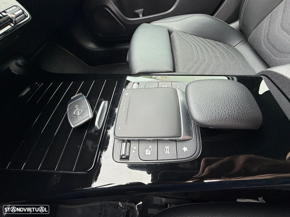 Mercedes-Benz A 250 e Progressive - 43