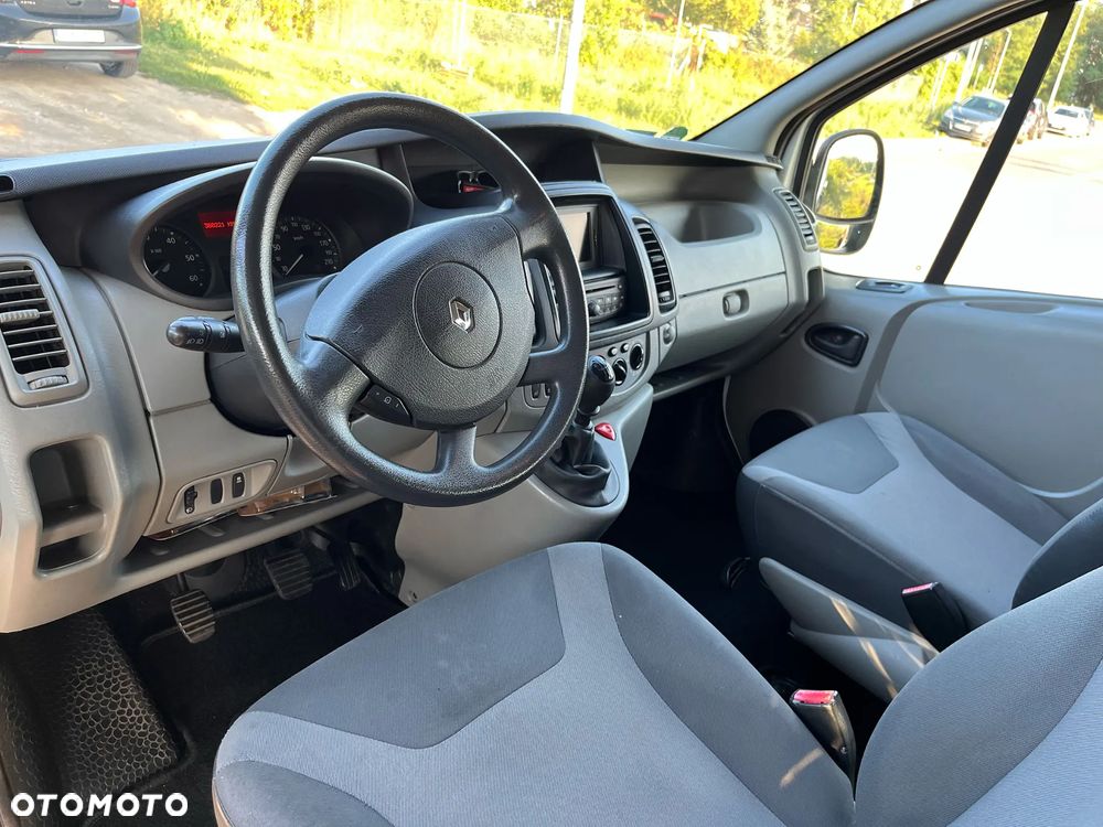 Renault Trafic - 2