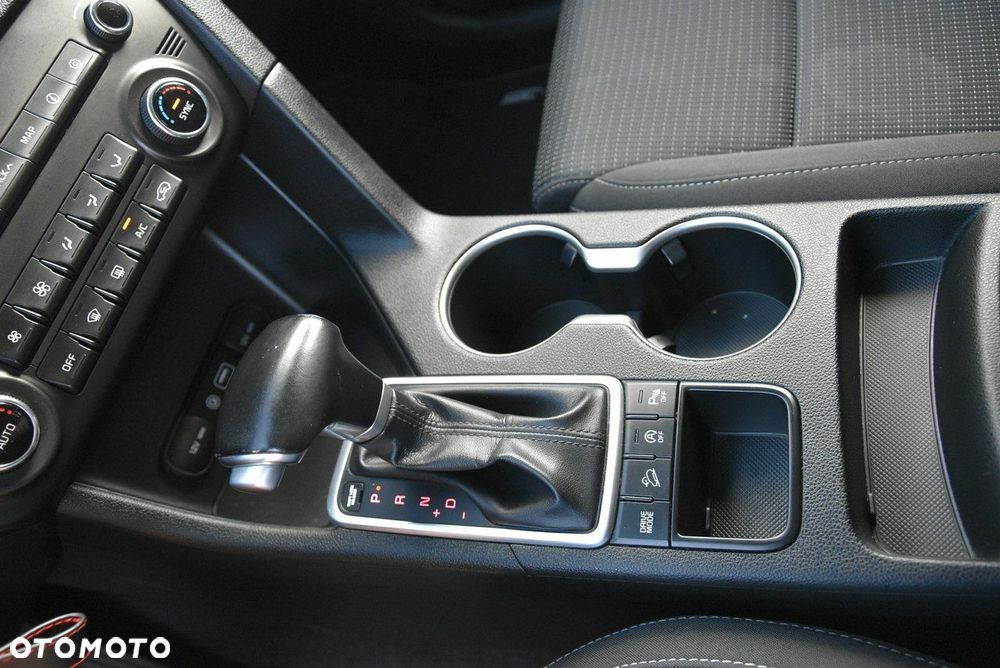 Kia Sportage 1.7 CRDI Business Line 2WD DCT - 10