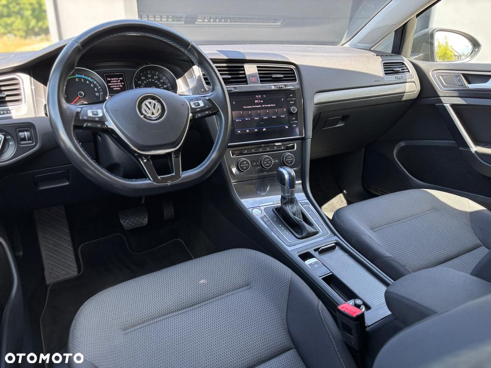 Volkswagen Golf e-Golf - 20