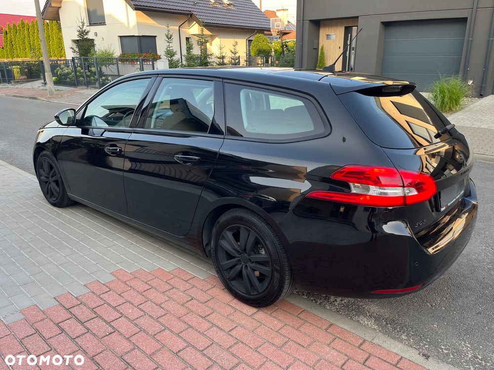 Peugeot 308 - 3