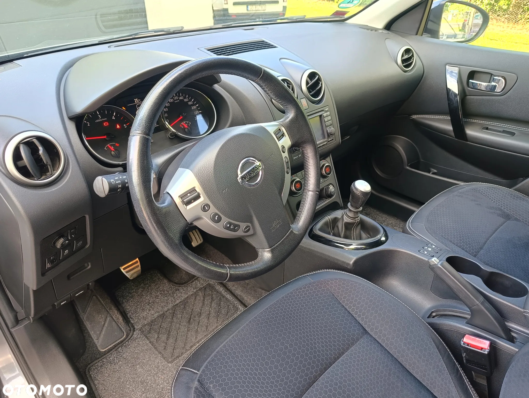 Nissan Qashqai 1.6 DCi Tekna - 10