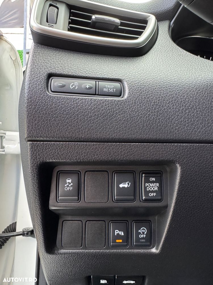 Nissan X-Trail 1.6 dCi Tekna - 17