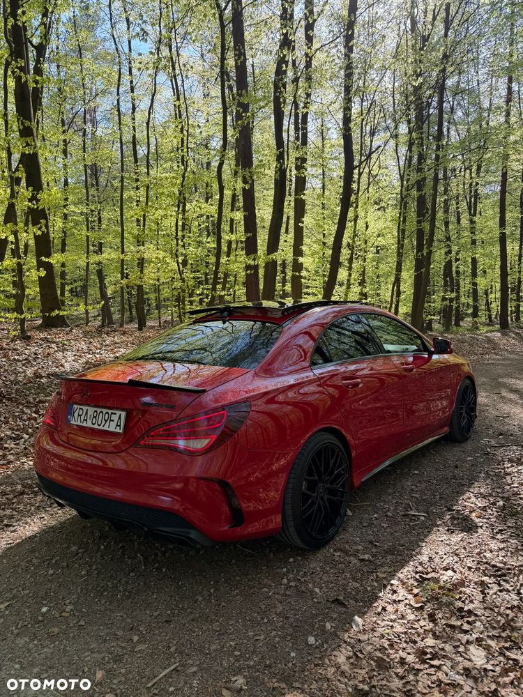 Mercedes-Benz CLA 45 AMG 4-Matic - 9