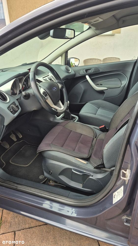 Ford Fiesta - 5