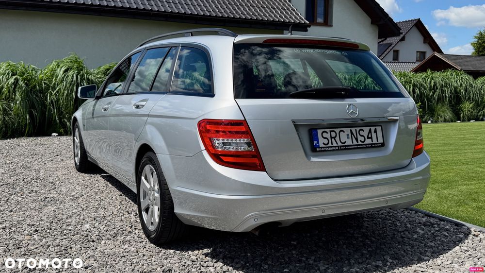 Mercedes-Benz Klasa C 180 CGI BlueEFFICIENCY Elegance - 17