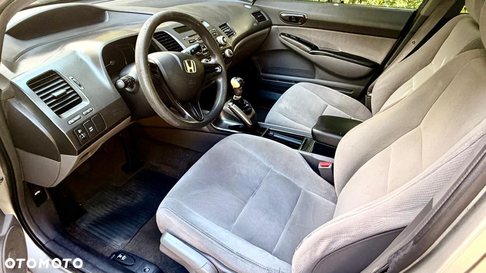 Honda Civic 1.8 Comfort - 7