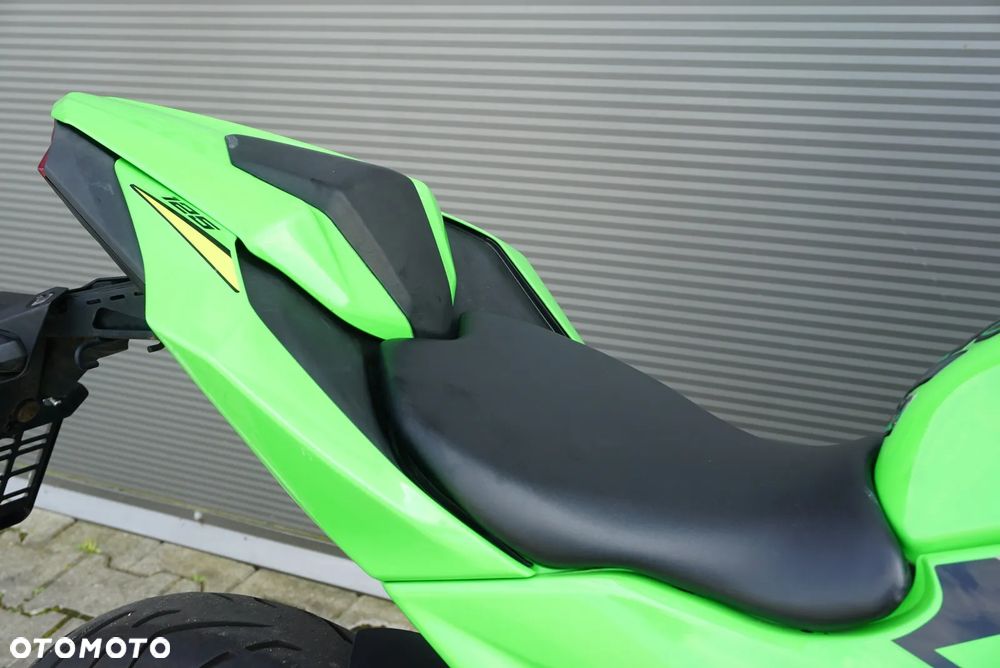 Kawasaki Ninja - 11