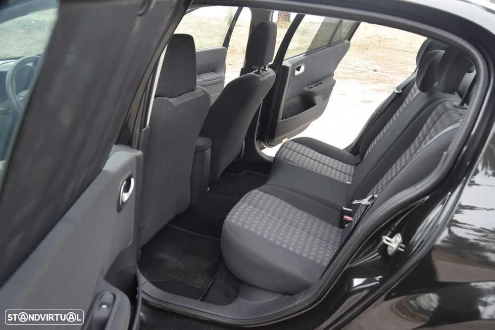 Renault Mégane 1.4 Confort - 12