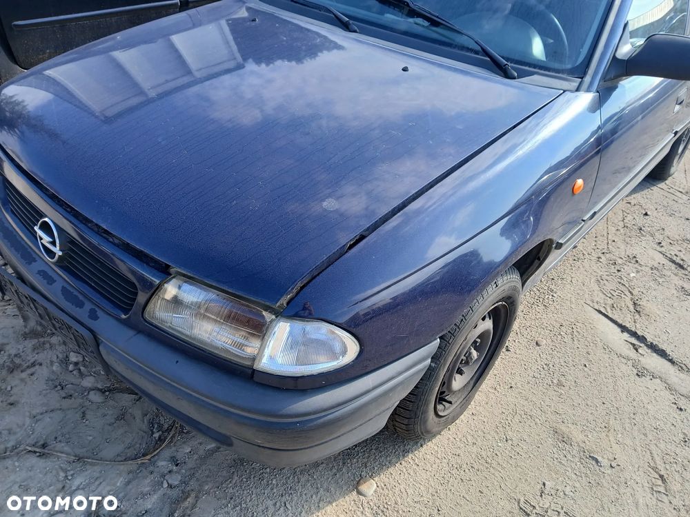 opel astra F 1 I Y269 silnik 1.4 8V 60 KM X14NZ skrzynia ML5 napęd sanki belka wahacz wahacze zacisk - 1