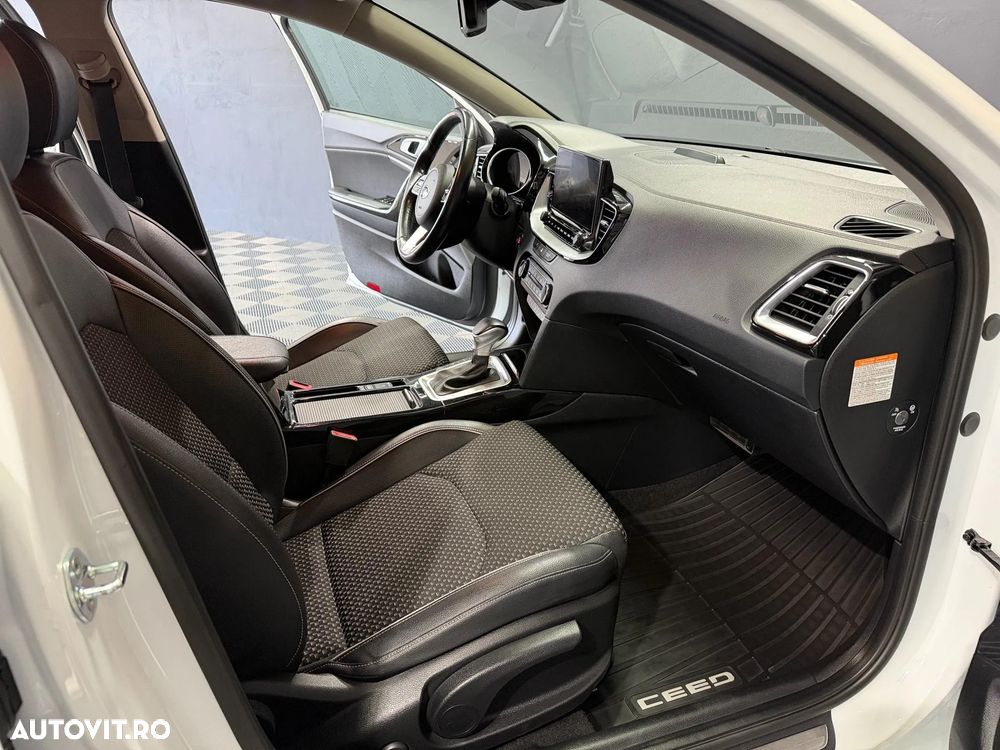 Kia Ceed 1.6 GDI DCT OPF Inspiration - 14