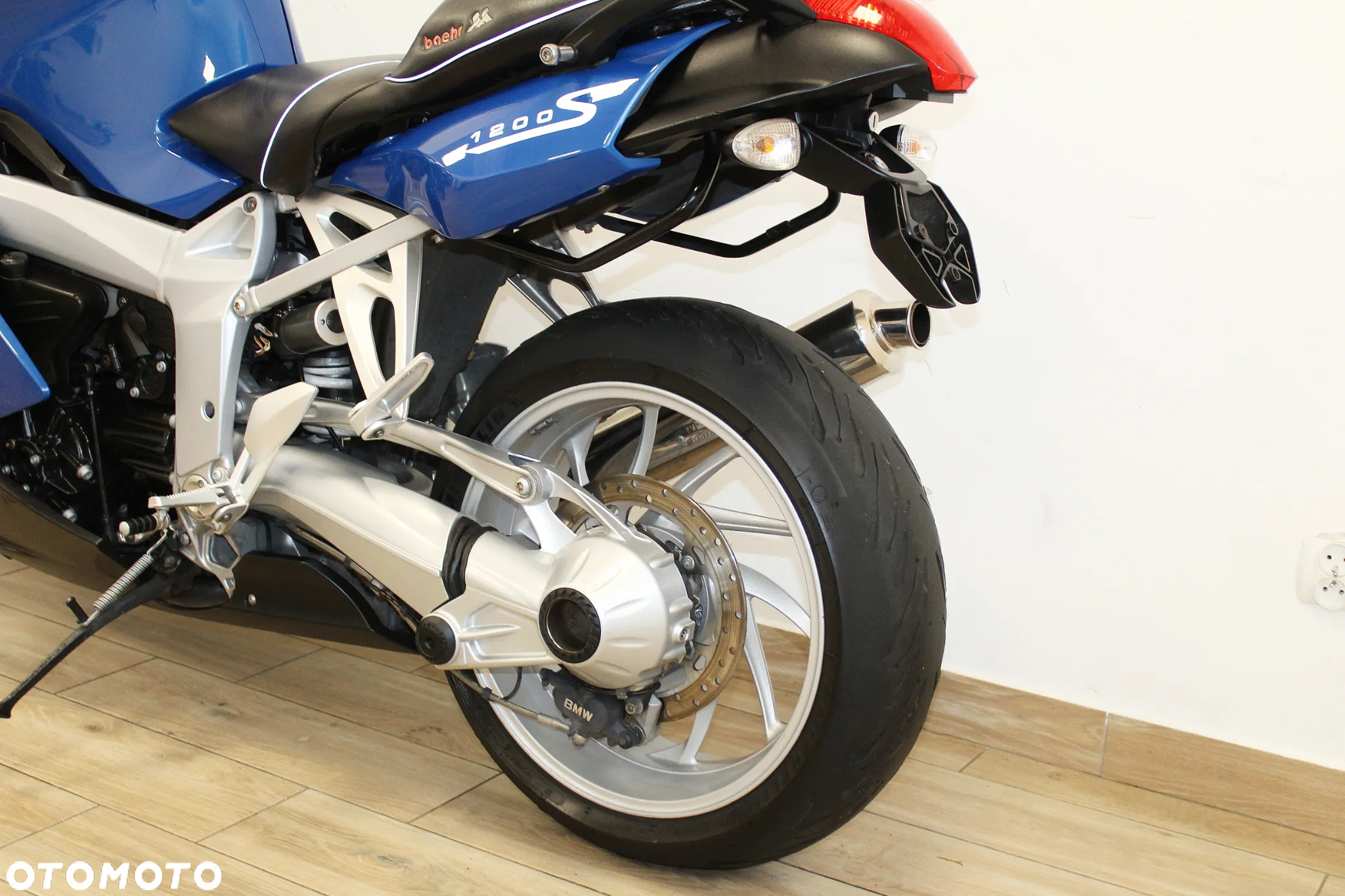 BMW K - 18