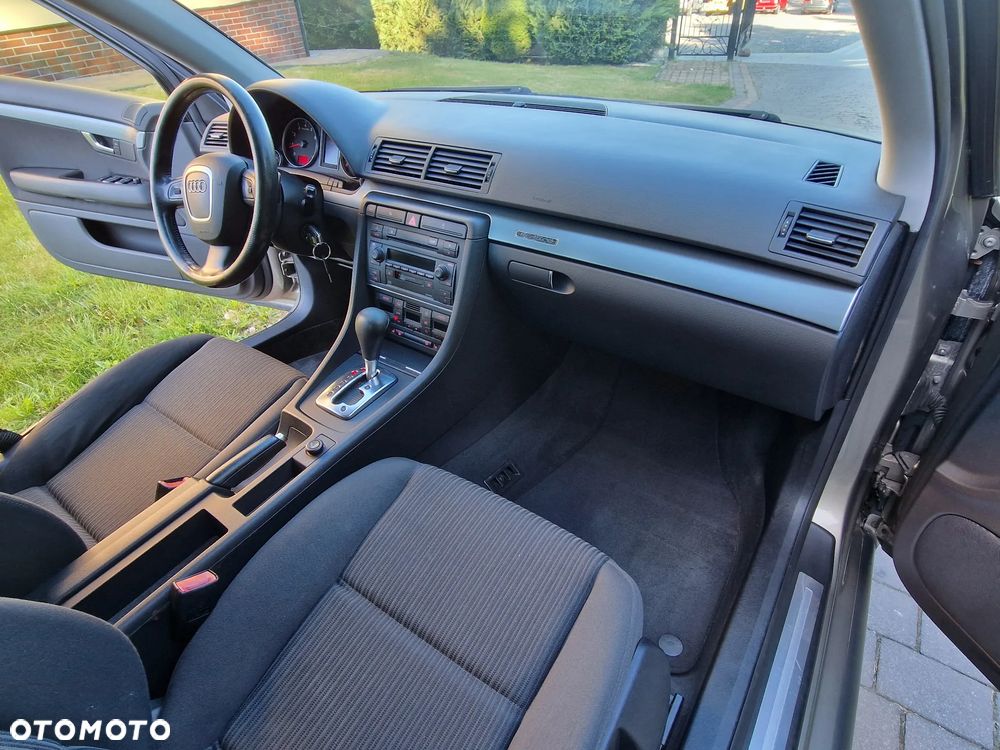 Audi A4 Avant 3.2 FSI quattro tiptronic - 22
