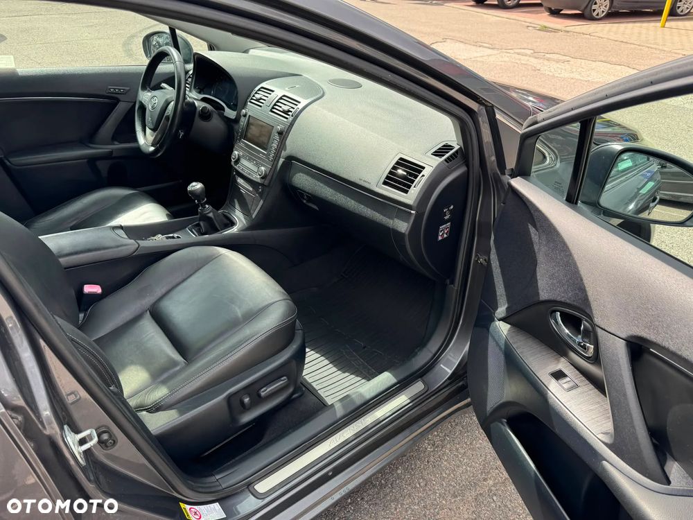 Toyota Avensis 2.2 D-CAT Prestige - 22