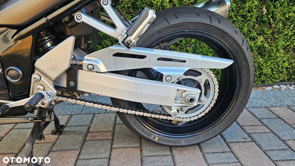 Suzuki Bandit - 12