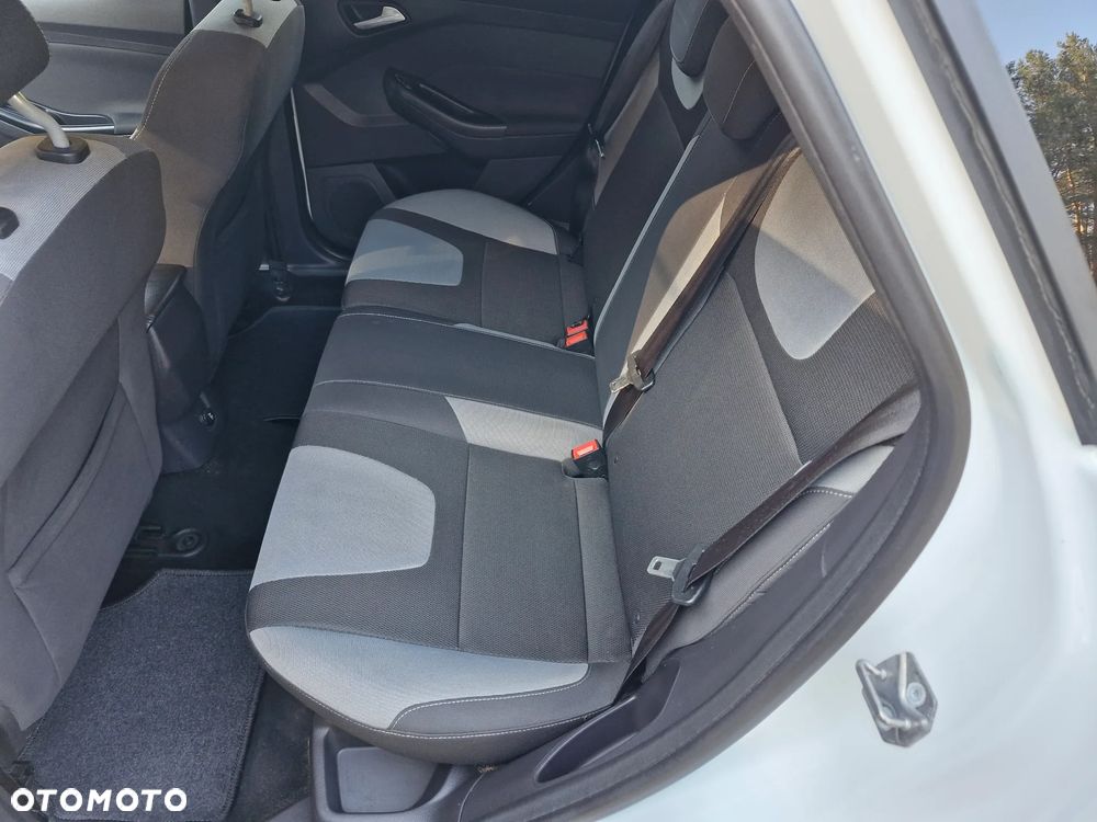 Ford Focus 1.6 TI-VCT Champions Edition - 9