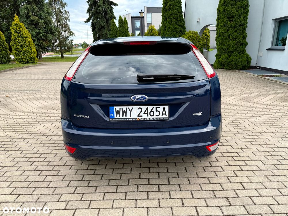 Ford Focus 1.4 Ambiente - 11