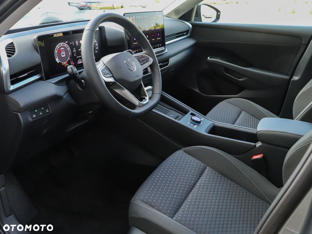 Volkswagen T-Roc - 10