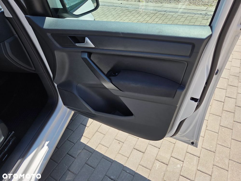 Volkswagen Caddy Maxi 2.0 TDI Comfortline - 22