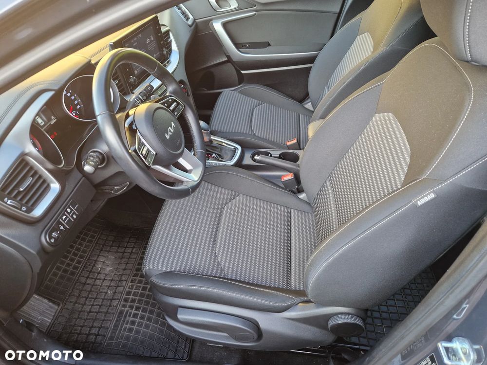 Kia Ceed 1.5 T-GDI M DCT - 16