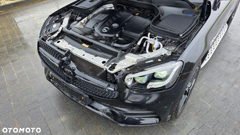 Mercedes-Benz GLC 300 d 4Matic 9G-TRONIC AMG Line - 8