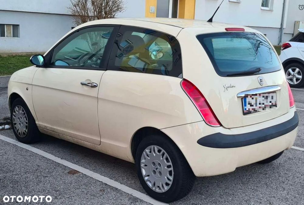 Lancia Ypsilon Y 1.2 8v - 4
