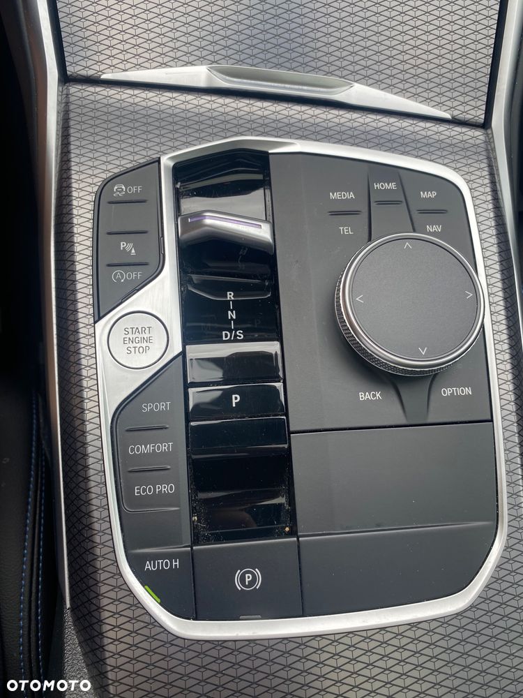 BMW Seria 3 320i xDrive M Sport - 25