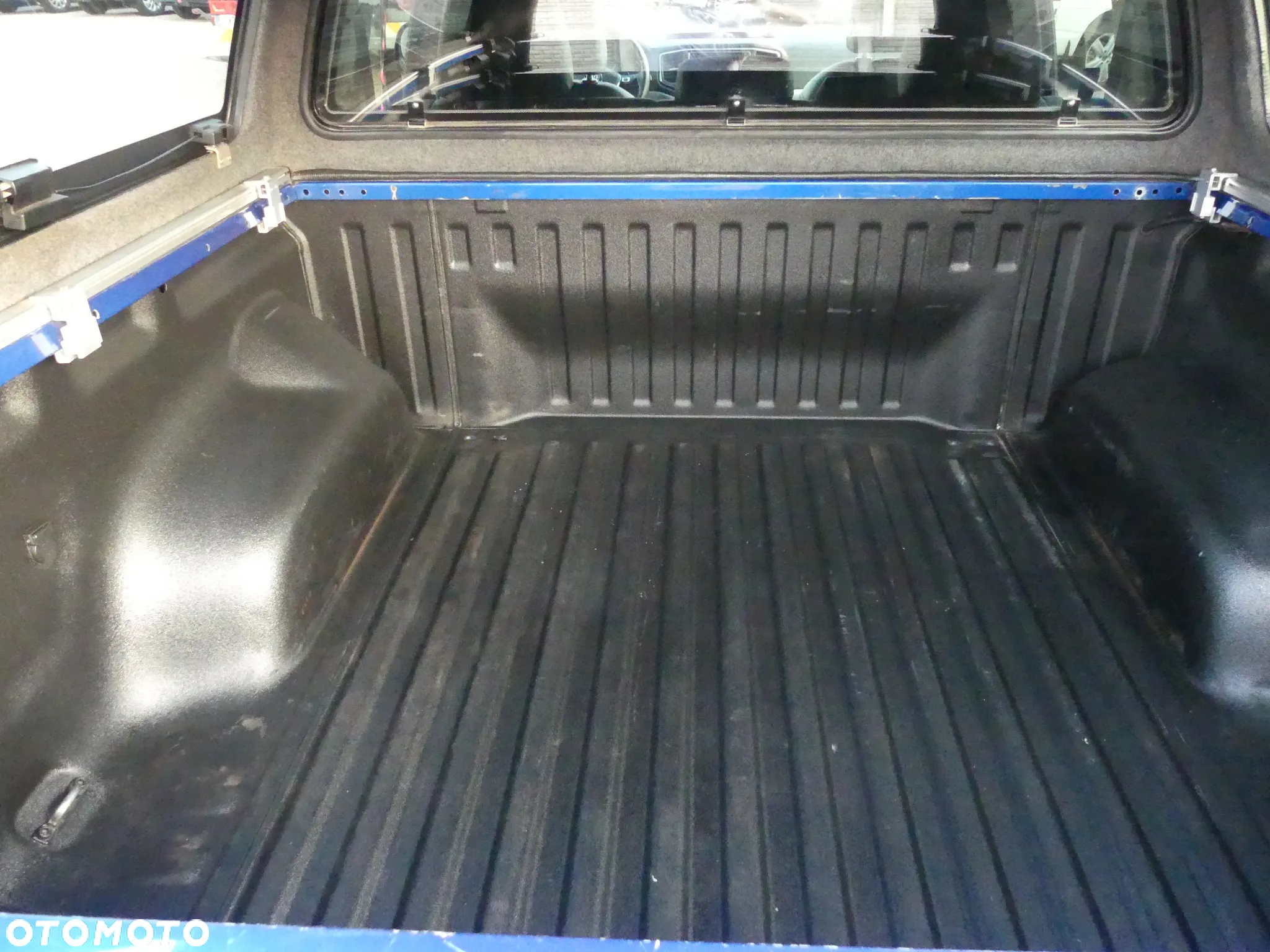 Volkswagen Amarok 3.0 TDI 4MOTION Autm Aventura - 26