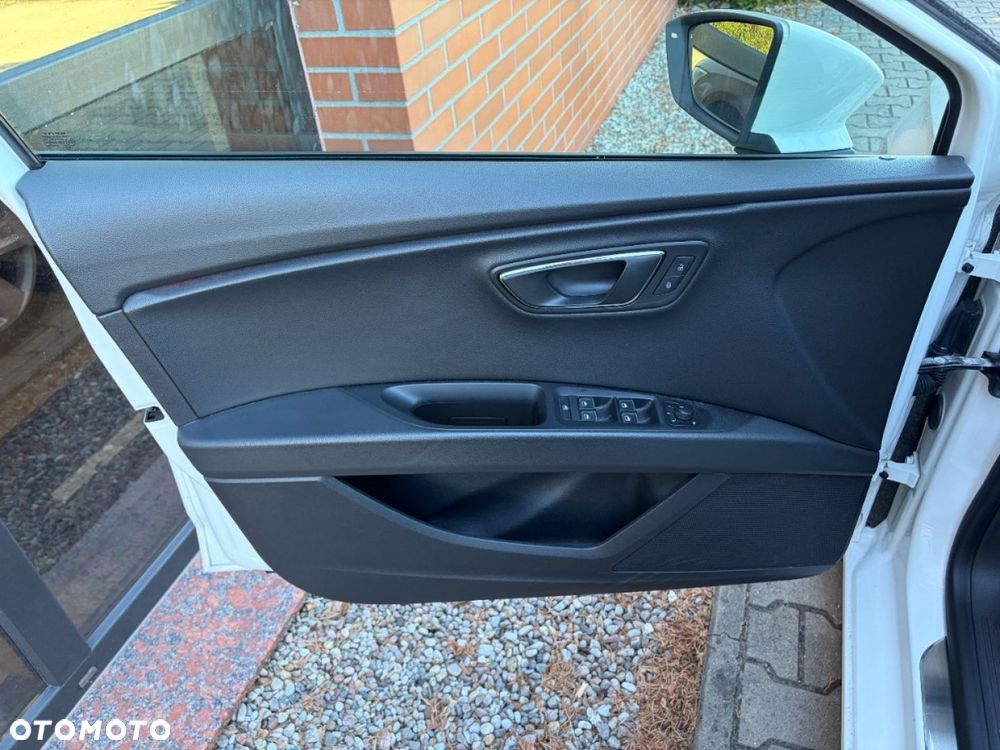 Seat Leon Sportstourer 2.0 TDI FR - 26