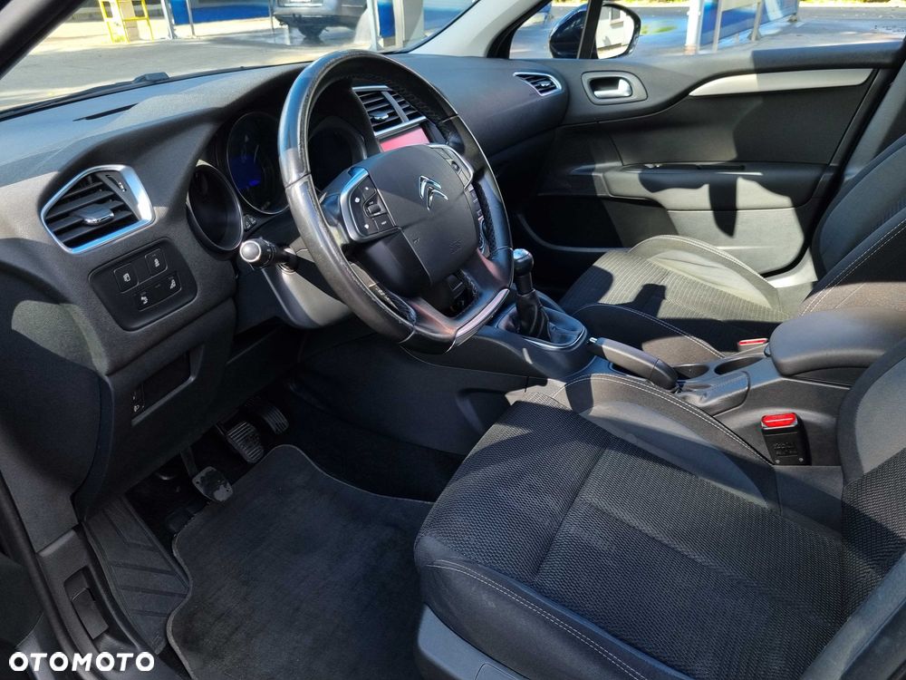Citroen C4 2016 photo 3