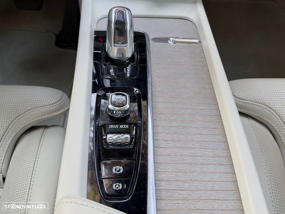 Volvo XC 60 - 24
