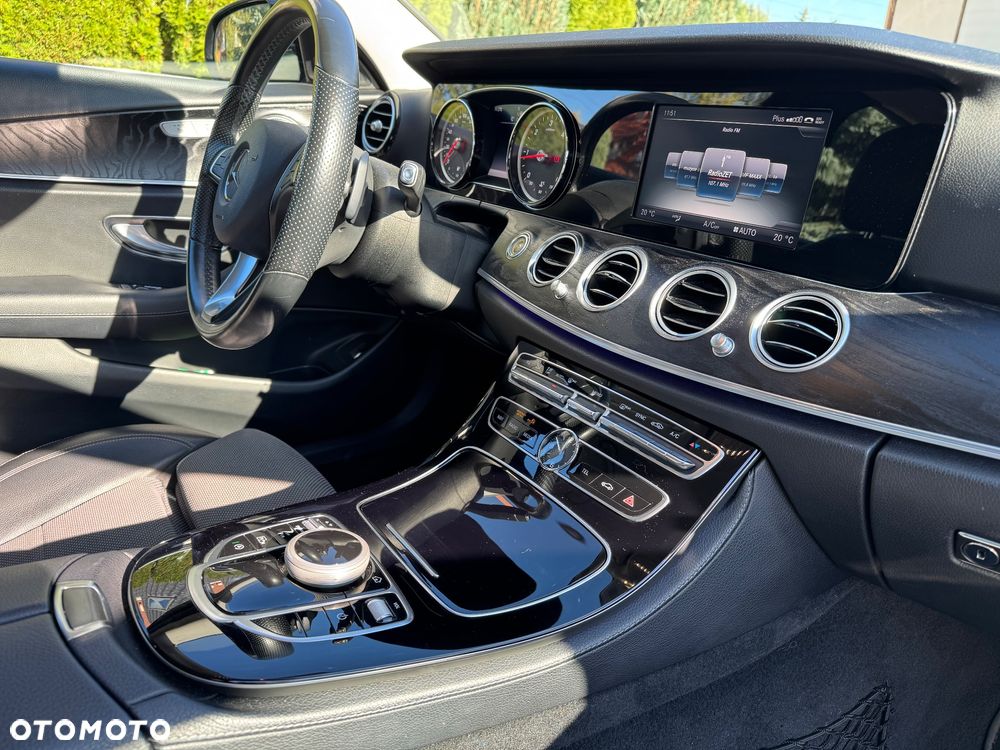 Mercedes-Benz Klasa E 220 d 9G-TRONIC - 10
