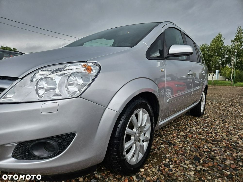 Opel Zafira - 21