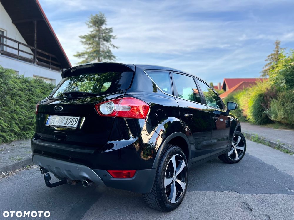 Ford Kuga 2.0 TDCi 4x4 Titanium - 4