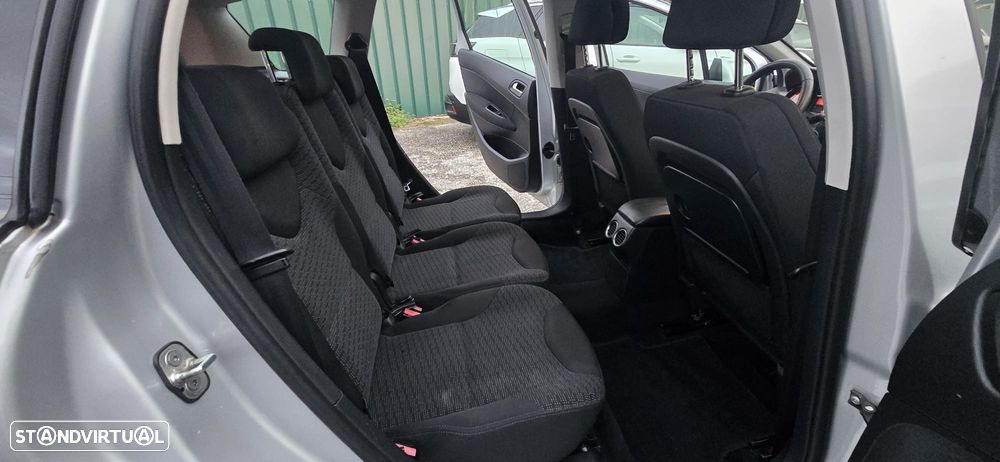 Peugeot 308 SW 1.6 HDi Premium CVM6 - 24