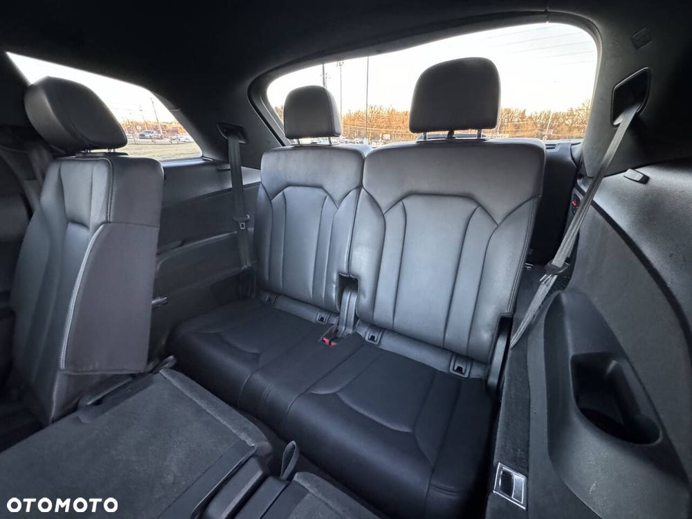 Audi Q7 3.0 TFSI Quattro Tiptr - 32