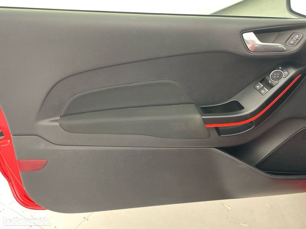 Ford Fiesta 1.0 EcoBoost ST-Line - 16