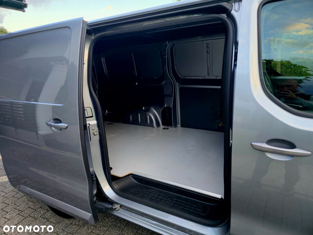 Opel Vivaro 2.0 CDTI Long 3,1t Enjoy (bryg.) - 21