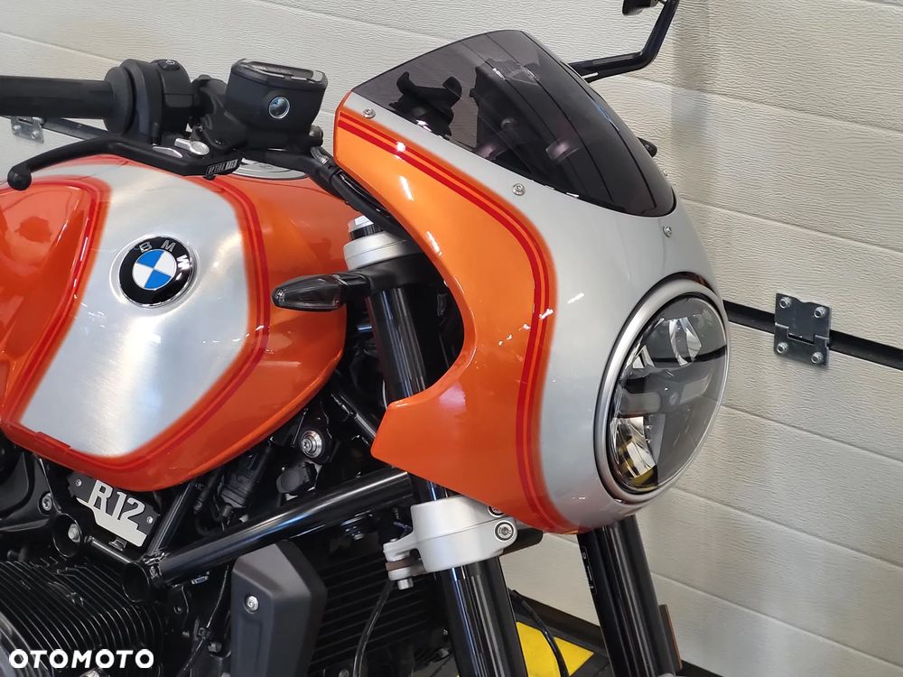 BMW R - 9