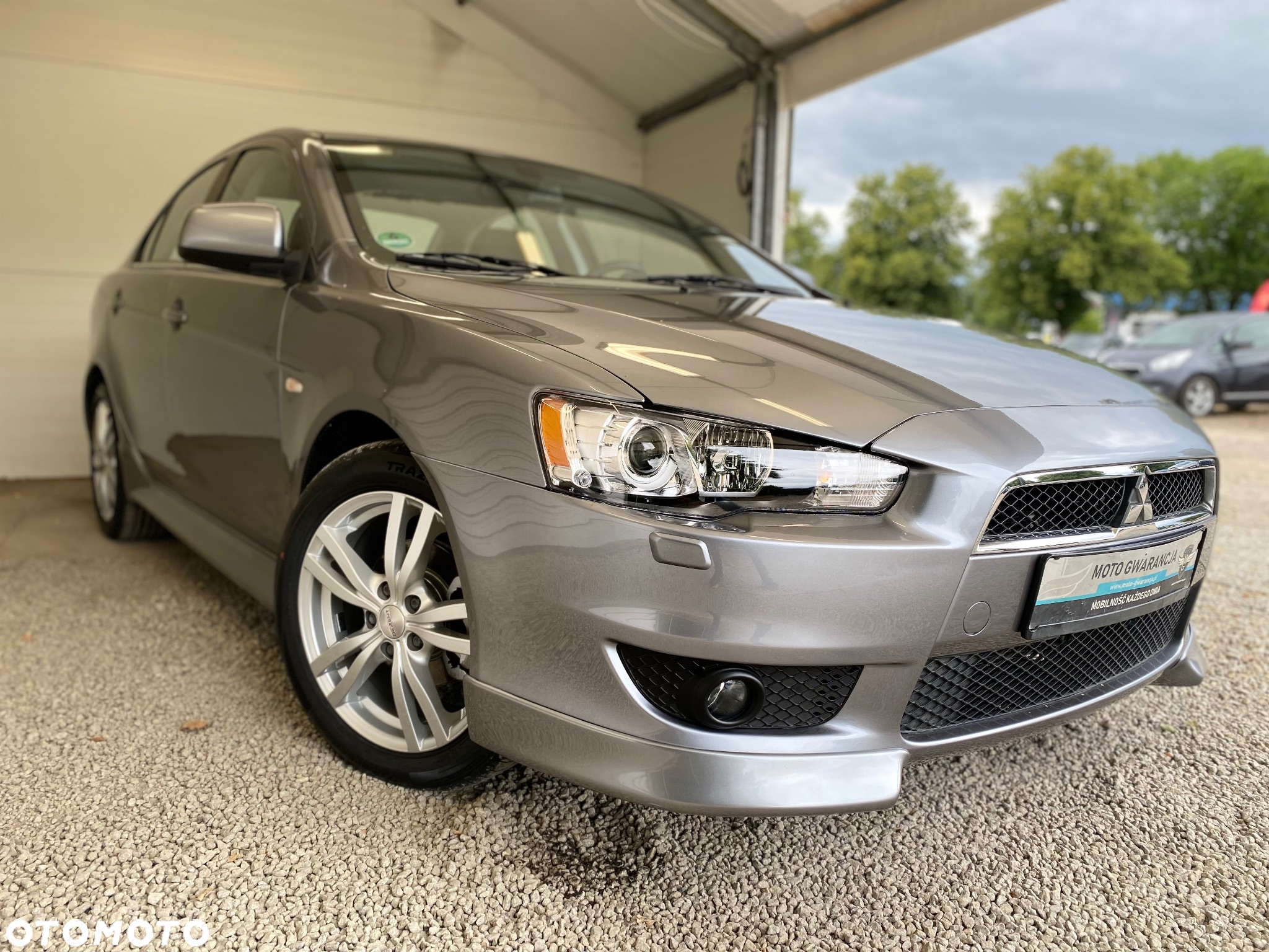 Mitsubishi Lancer 1.6 Invite - 29