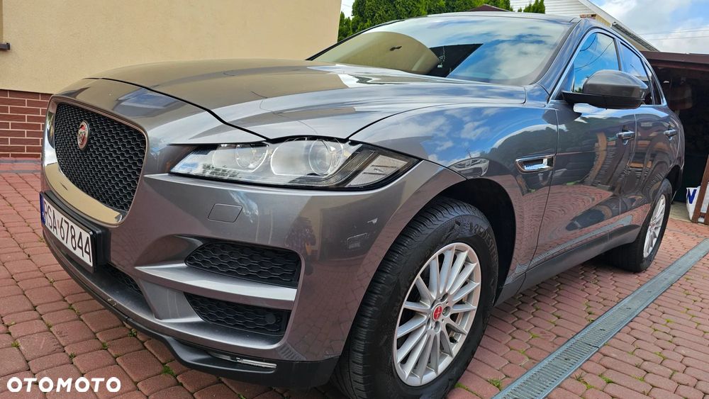 Jaguar F-Pace