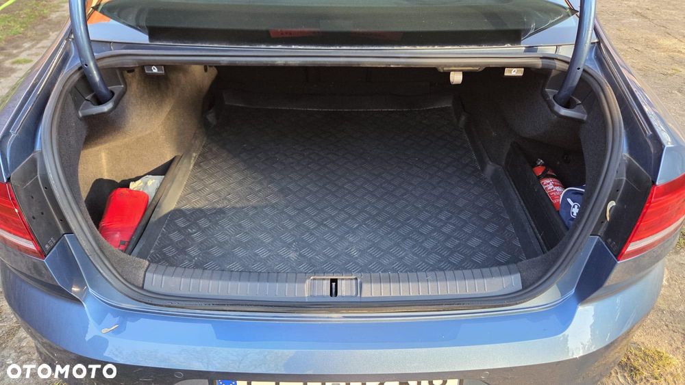 Volkswagen Passat 2.0 TDI BMT Comfortline - 20