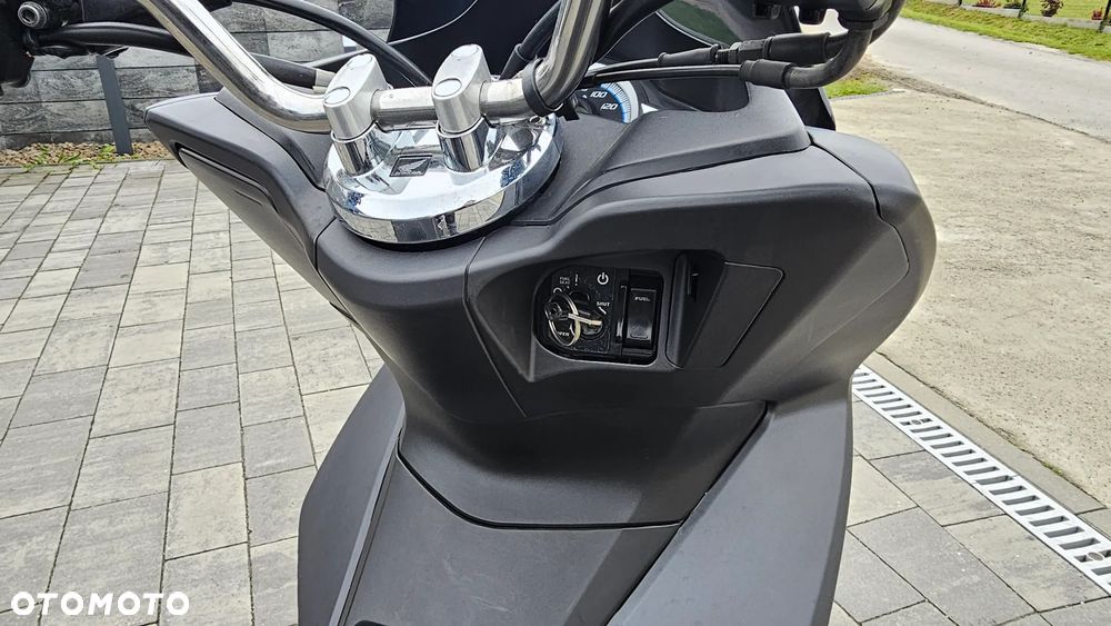 Honda PCX - 7