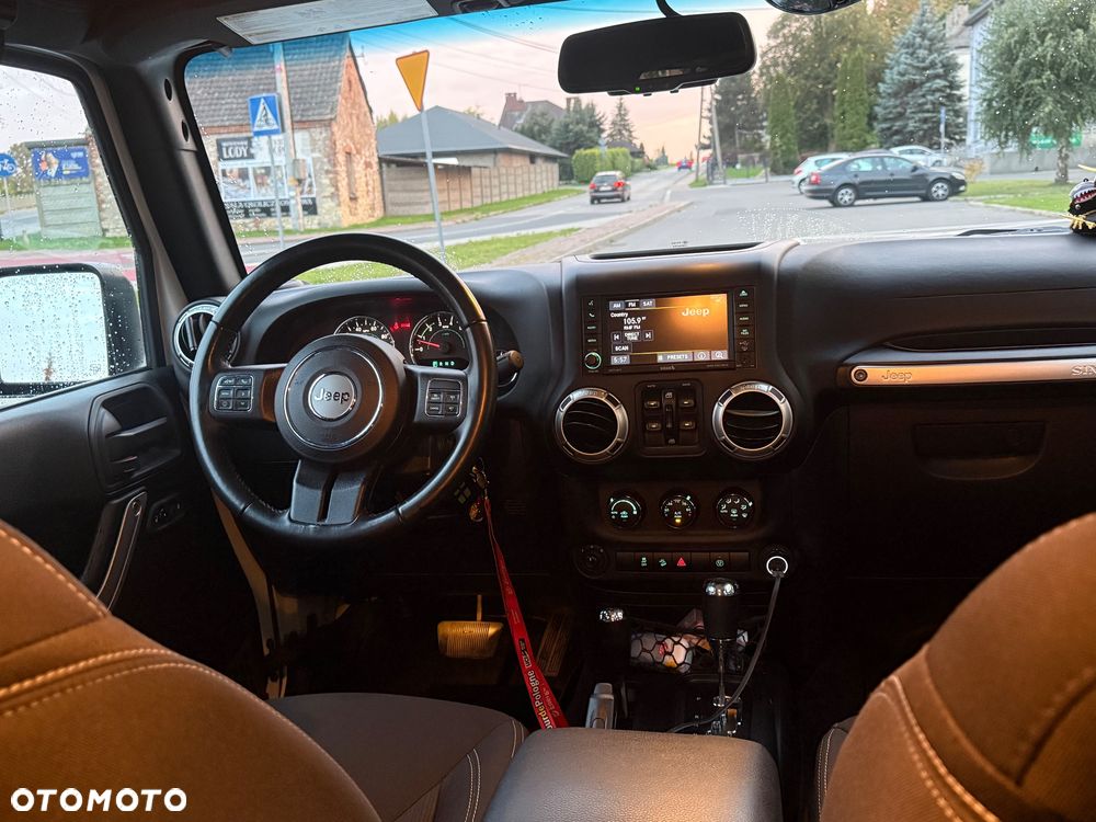 Jeep Wrangler 3.6 Unlim Sahara - 20