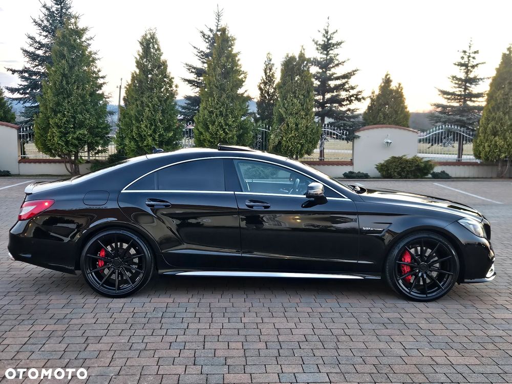 Mercedes-Benz CLS - 6