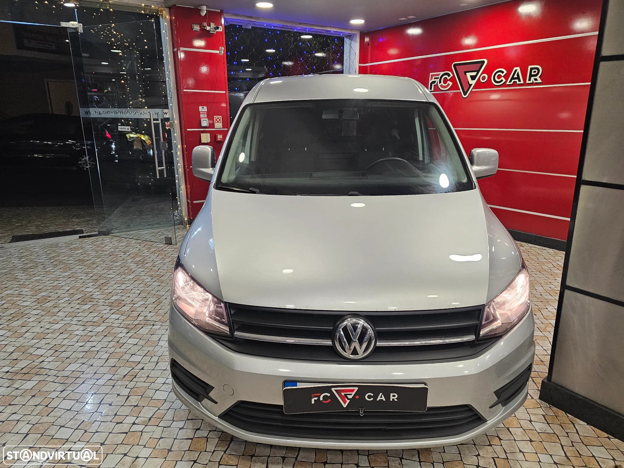 VW Caddy 2.0/ longa c/iva dedutível - 11