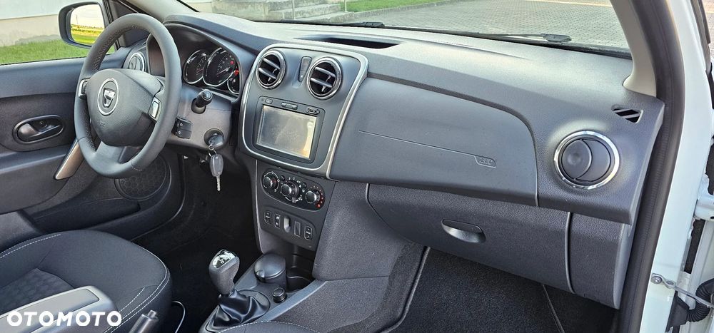 Dacia Logan TCe 90 S&S Easy-R Comfort - 11